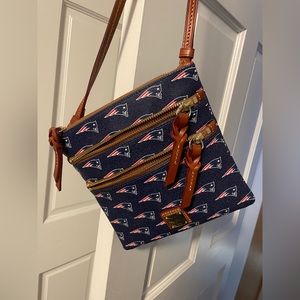 Patriots Dooney and Bourke bag